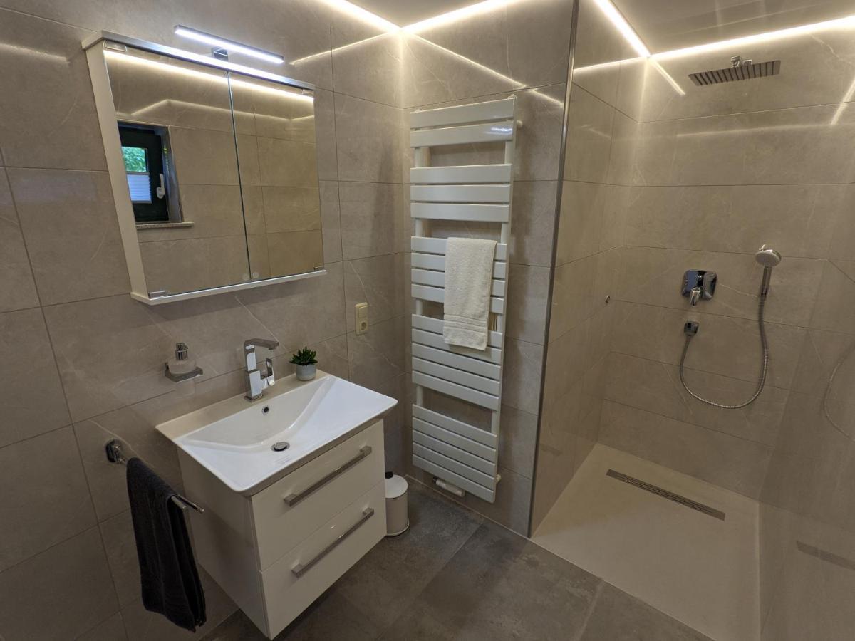 Ferienwohnung Am Waldweg 카이저세슈 외부 사진